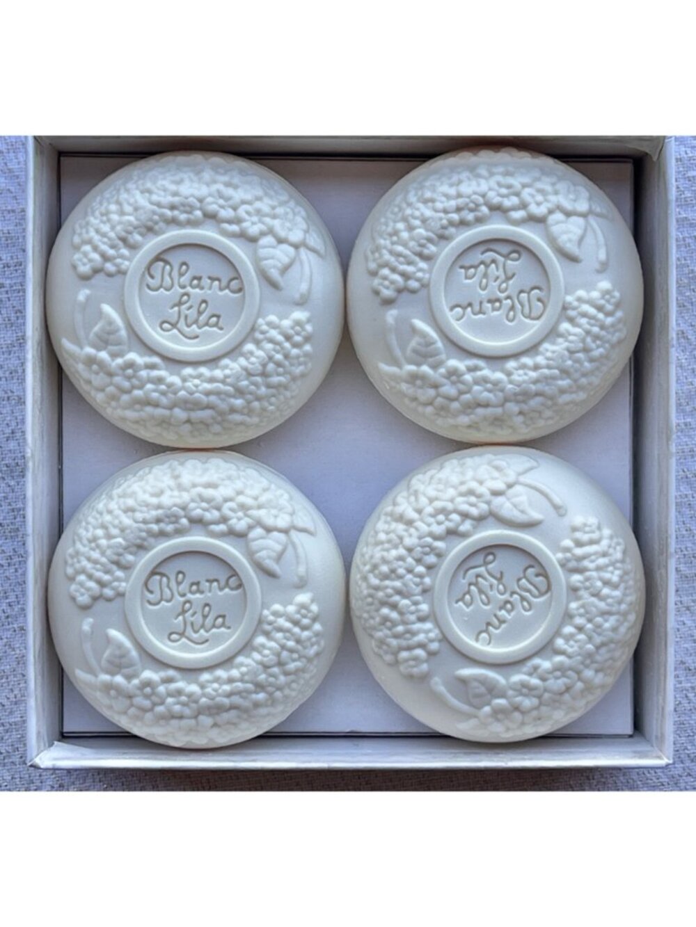 Petite Petite Blanc Lila Lilac Scented Soap Set Of Four 1.7 Oz Bars Gift Boxed - Picture 10 of 10